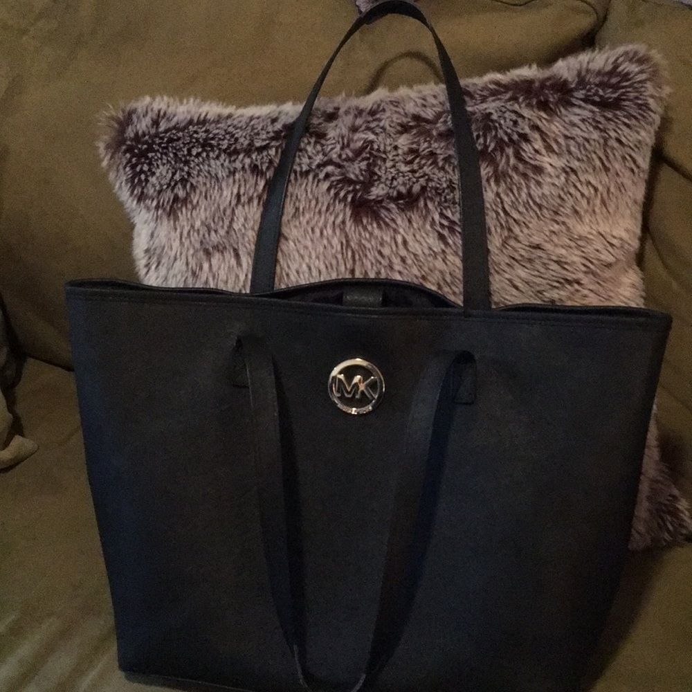 Michael Kors Black Bucket Bag